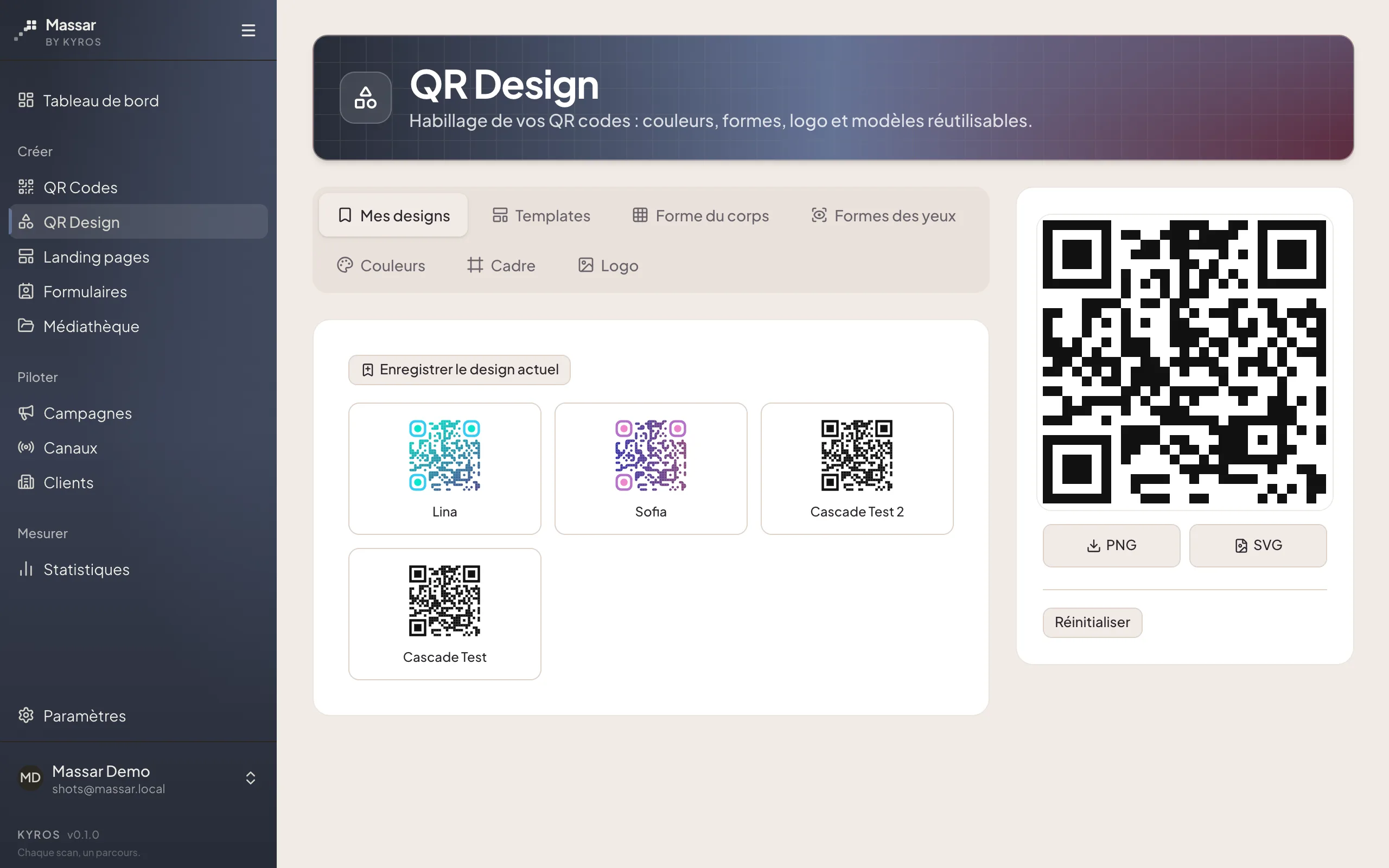 Un QR code se transforme pas à pas dans le Design Studio Massar : forme des points, yeux ronds, couleur verte, cadre bulle puis logo.